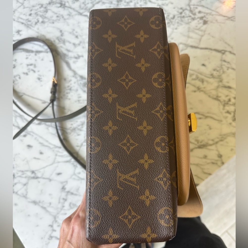 Louis Vuitton Marignan Sesame - Picture 9 of 16